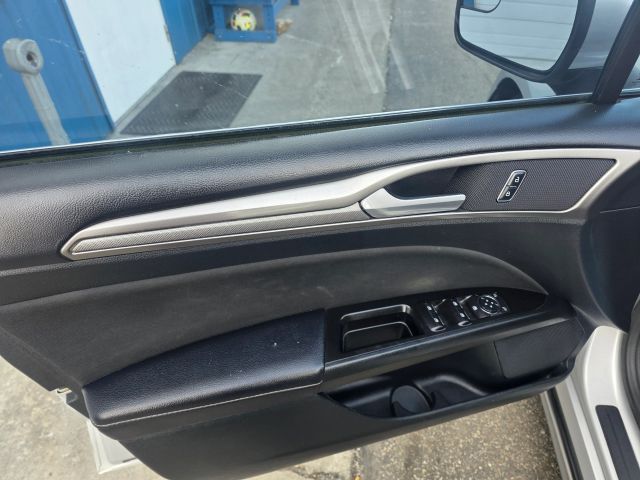 FordFusion SE Sedan 4D11