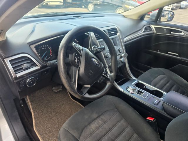 FordFusion SE Sedan 4D13