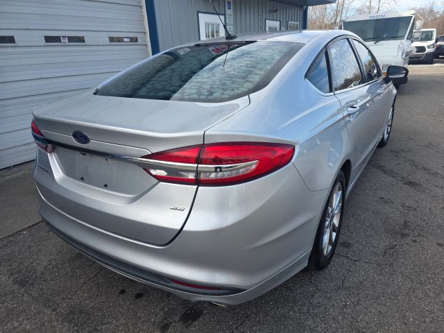 FordFusion SE Sedan 4D5