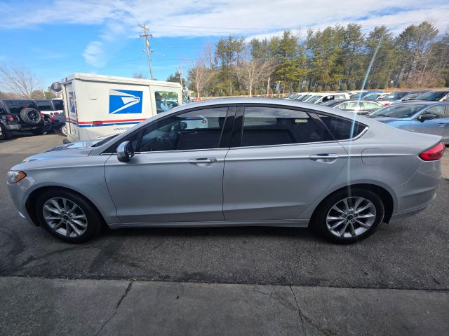 FordFusion SE Sedan 4D8