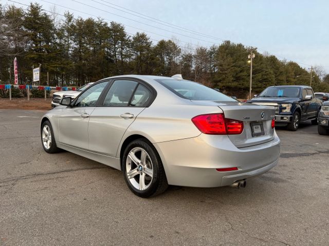 BMW3 Series 328i xDrive Sedan 4D7