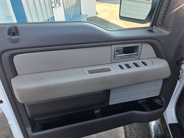 FordF150 Super Cab STX Pickup 4D 6 1/2 ft10