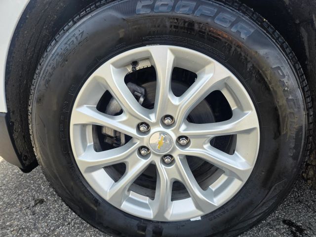 ChevroletEquinox LT Sport Utility 4D9