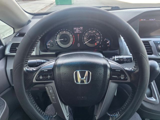 HondaOdyssey EX-L Minivan 4D15