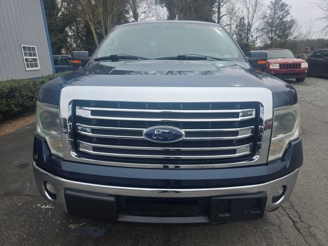 FordF150 SuperCrew Cab Lariat Pickup 4D 5 1/2 ft2