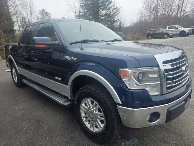 FordF150 SuperCrew Cab Lariat Pickup 4D 5 1/2 ft3