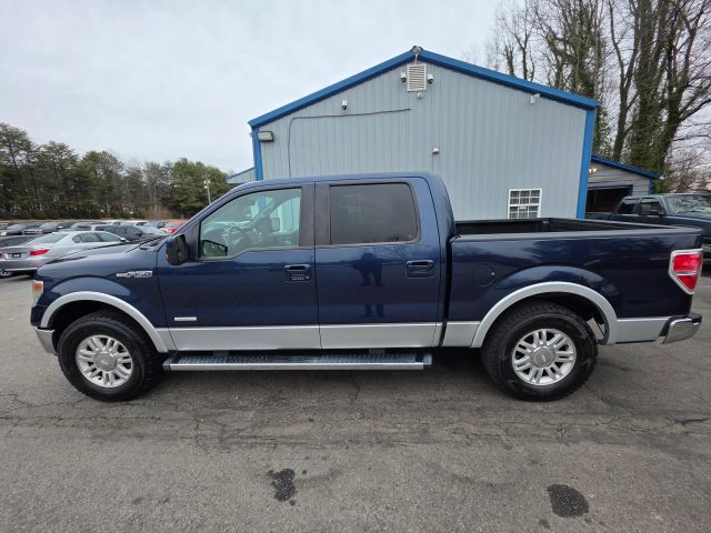 FordF150 SuperCrew Cab Lariat Pickup 4D 5 1/2 ft8