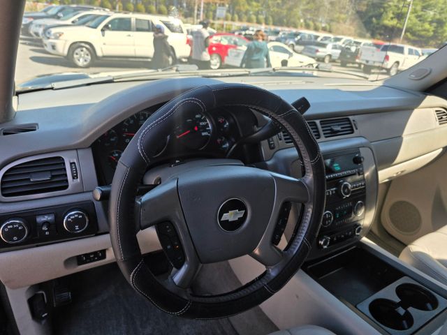 ChevroletAvalanche LT Sport Utility Pickup 4D 5 1/4 ft13