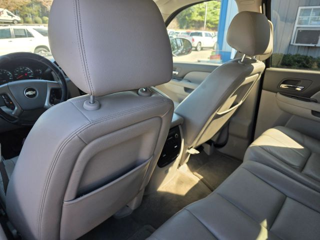 ChevroletAvalanche LT Sport Utility Pickup 4D 5 1/4 ft19