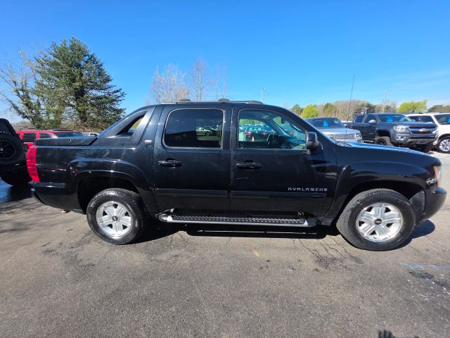 ChevroletAvalanche LT Sport Utility Pickup 4D 5 1/4 ft4