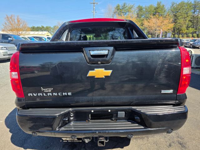 ChevroletAvalanche LT Sport Utility Pickup 4D 5 1/4 ft6