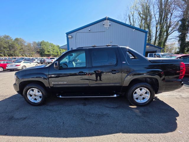 ChevroletAvalanche LT Sport Utility Pickup 4D 5 1/4 ft8