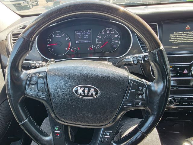 KiaCadenza Premium Sedan 4D15