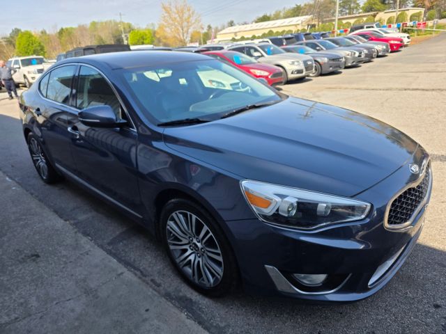 KiaCadenza Premium Sedan 4D3