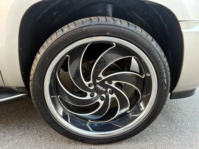 CadillacEscalade Sport Utility 4D13