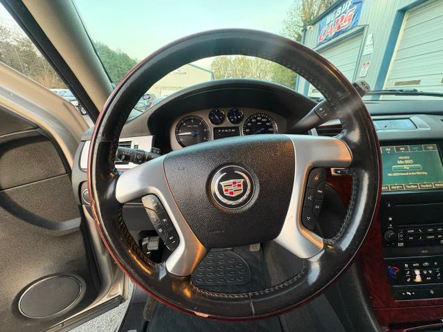 CadillacEscalade Sport Utility 4D20