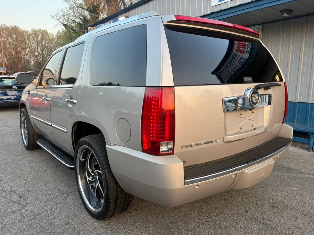 CadillacEscalade Sport Utility 4D3