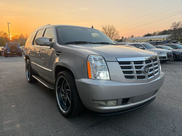 CadillacEscalade Sport Utility 4D8