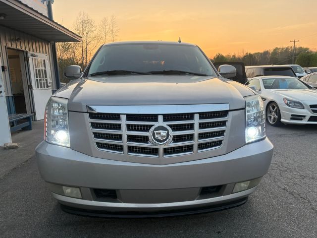 CadillacEscalade Sport Utility 4D9