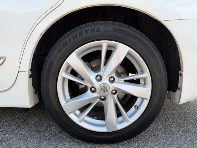 NissanAltima 2.5 SV Sedan 4D14