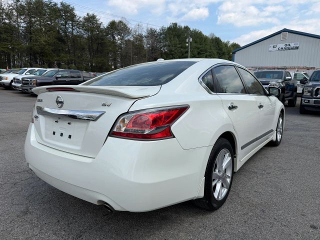 NissanAltima 2.5 SV Sedan 4D5