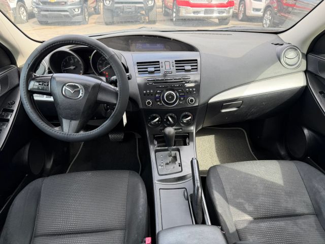 MAZDAMAZDA3 i SV Sedan 4D9