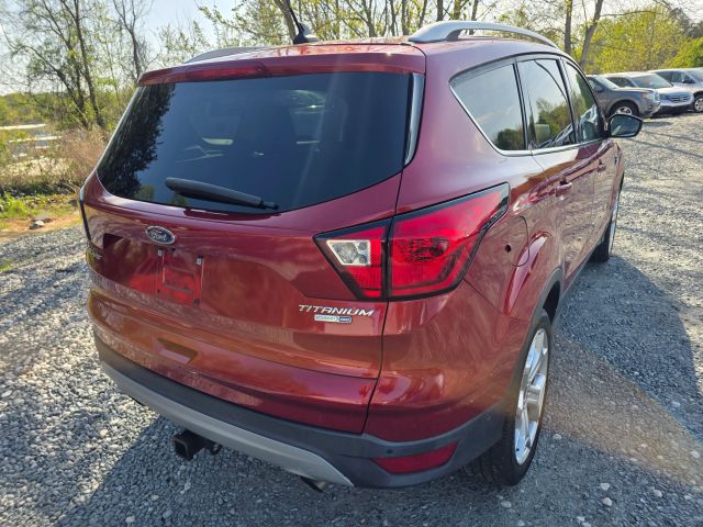 FordEscape Titanium Sport Utility 4D5