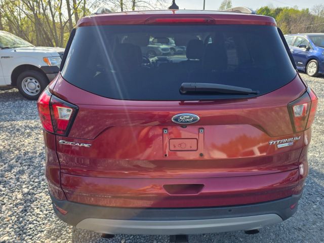 FordEscape Titanium Sport Utility 4D6