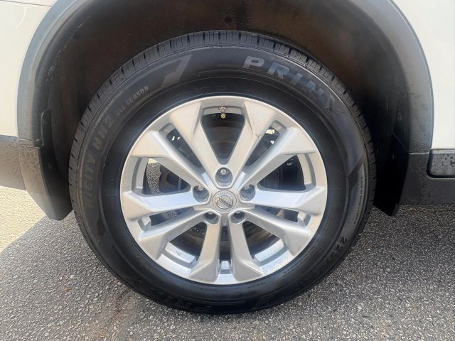 NissanRogue SV Sport Utility 4D10