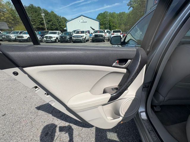 AcuraTSX Sedan 4D13