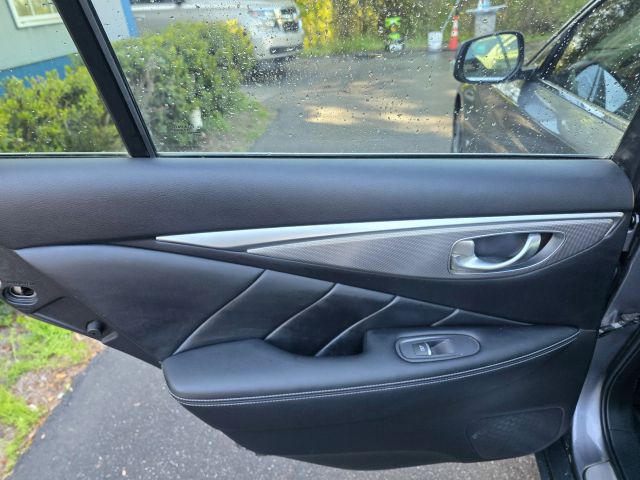 INFINITIQ50 3.7 Premium Sedan 4D19