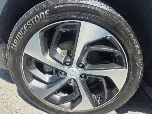 HyundaiTucson Sport SUV 4D9