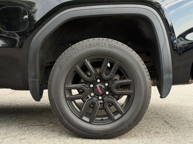 GMCSierra 1500 Crew Cab Elevation Pickup 4D 5 3/4 ft18