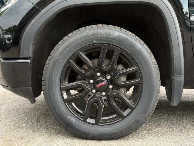 GMCSierra 1500 Crew Cab Elevation Pickup 4D 5 3/4 ft20