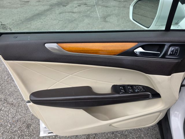 LincolnMKC Sport Utility 4D11