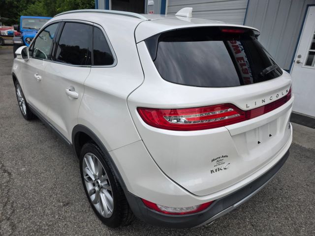 LincolnMKC Sport Utility 4D7