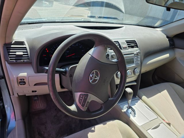 ToyotaCamry LE Sedan 4D13