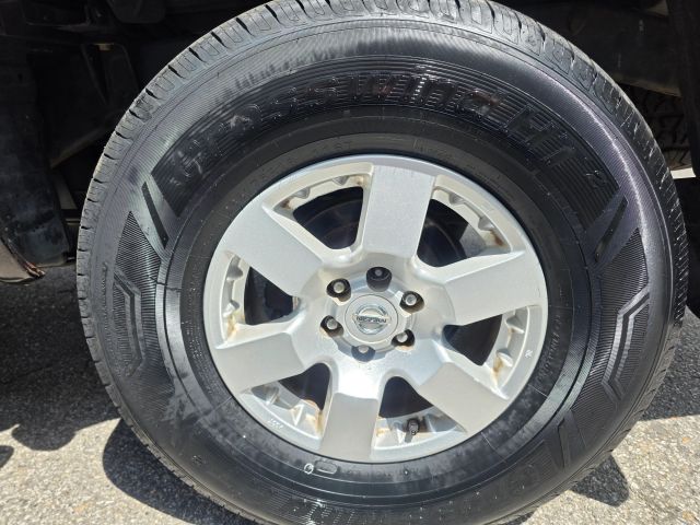 NissanFrontier Crew Cab Nismo Pickup 4D 5 ft10