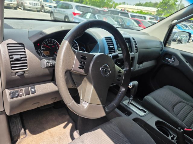 NissanFrontier Crew Cab Nismo Pickup 4D 5 ft13
