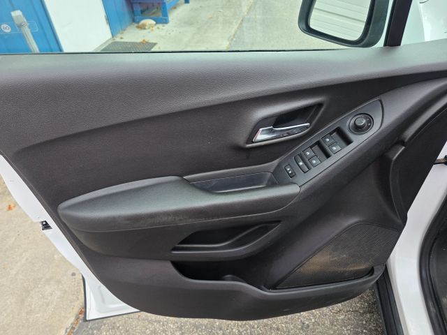ChevroletTrax LS Sport Utility 4D11