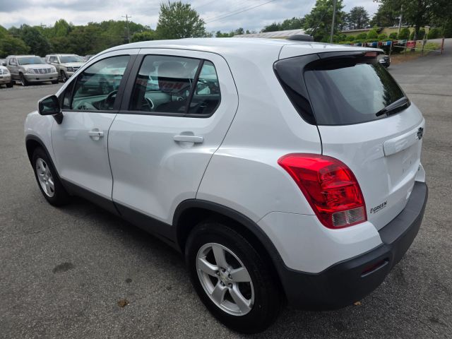 ChevroletTrax LS Sport Utility 4D7