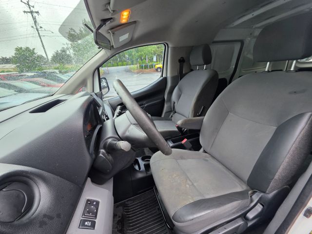 NissanNV200 SV Van 4D13