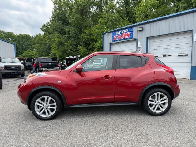 NissanJUKE SV Sport Utility 4D2