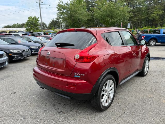 NissanJUKE SV Sport Utility 4D5