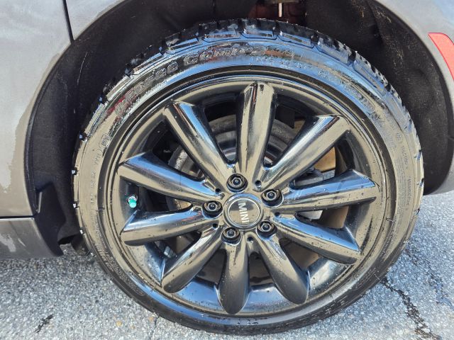 MINIHardtop 4 Door Cooper S Hatchback 4D10