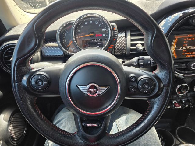 MINIHardtop 4 Door Cooper S Hatchback 4D15
