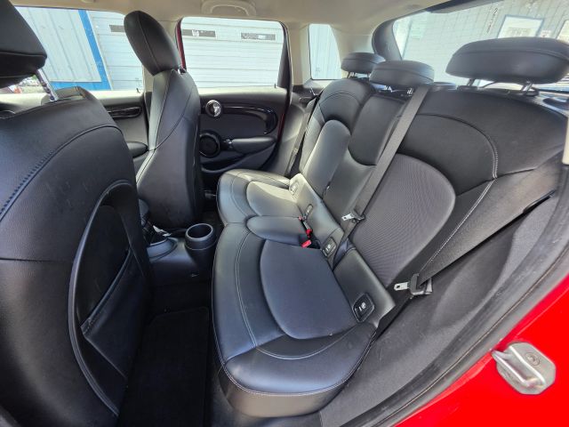 MINIHardtop 4 Door Cooper S Hatchback 4D20