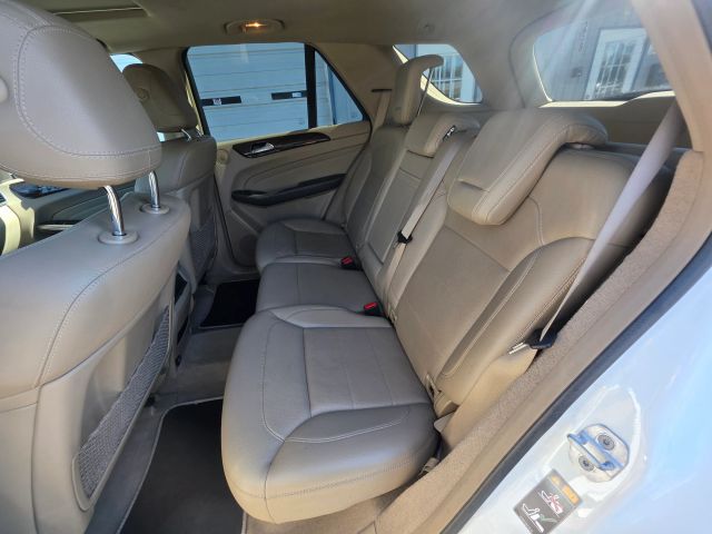 Mercedes-BenzM-Class ML 350 4MATIC Sport Utility 4D21