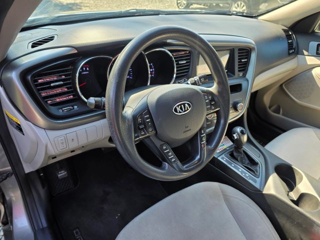 KiaOptima LX Sedan 4D13