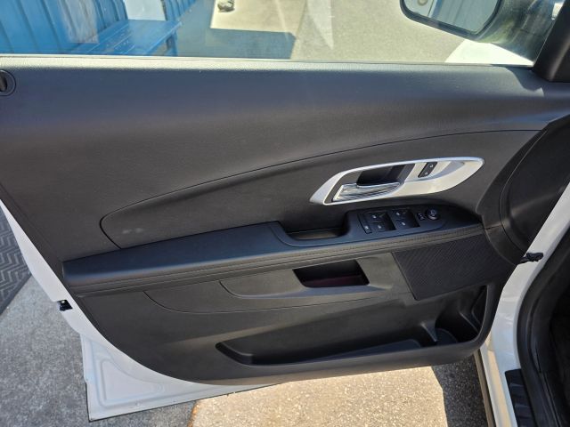 ChevroletEquinox LS Sport Utility 4D11